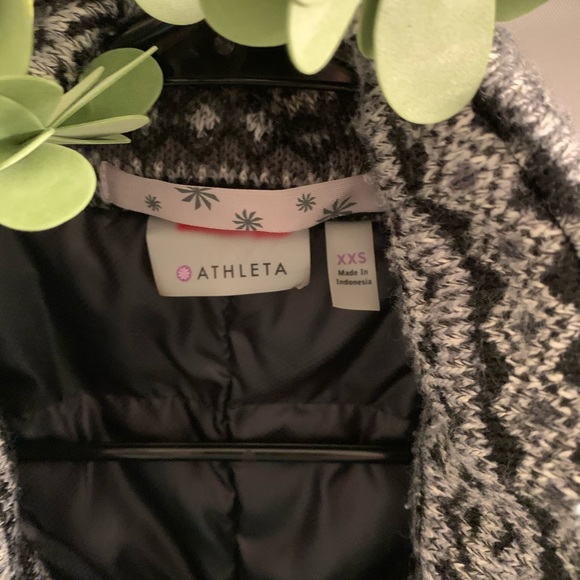 Athleta down vest - Picture 2 of 2